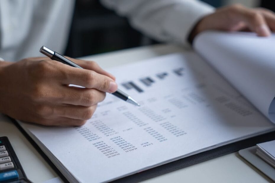 Fény az alagút végén javuló létszámtervek a magyar vállalatoknál 2026-ra